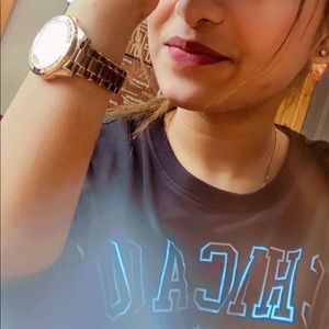 Meet your Posher, Akriti